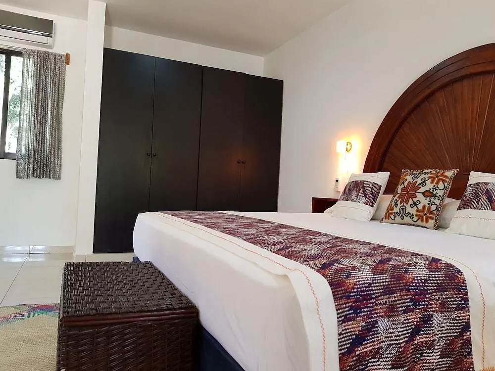 Hotel Maya Eco Village Akumal